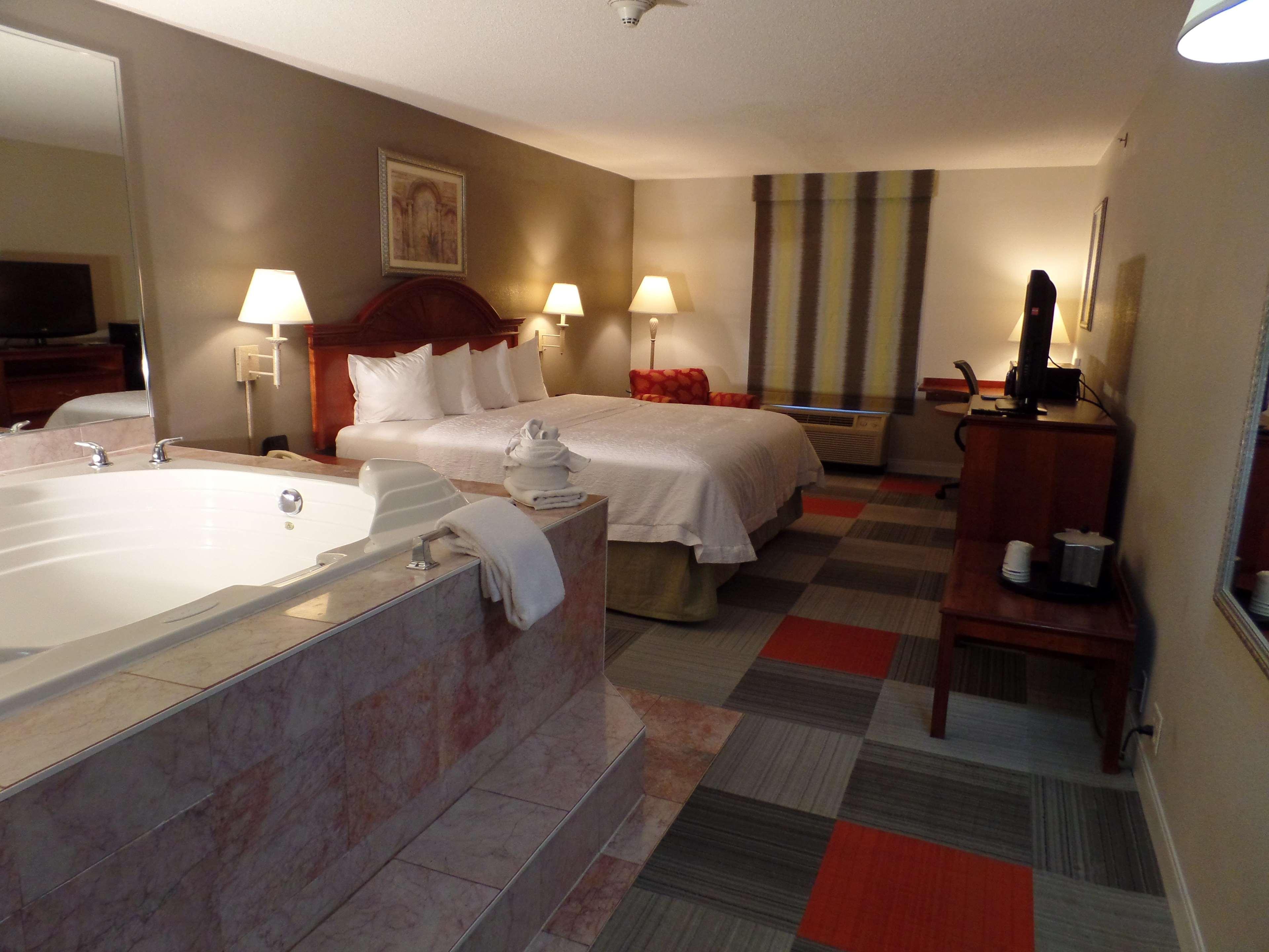Hampton Inn Боулинг-Грин Экстерьер фото